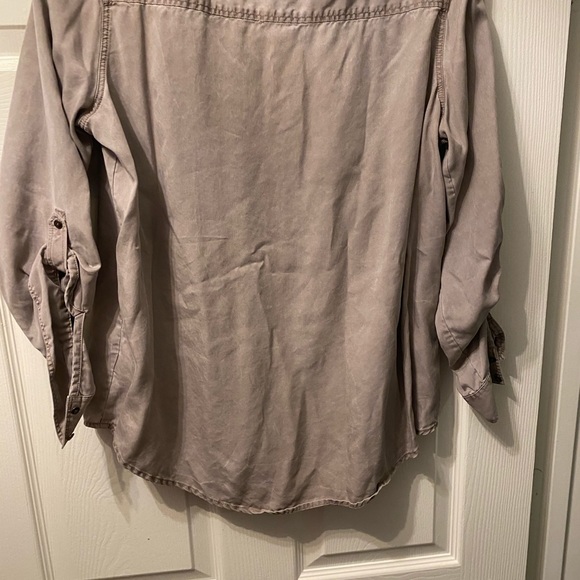 Express shirt - Picture 3 of 3